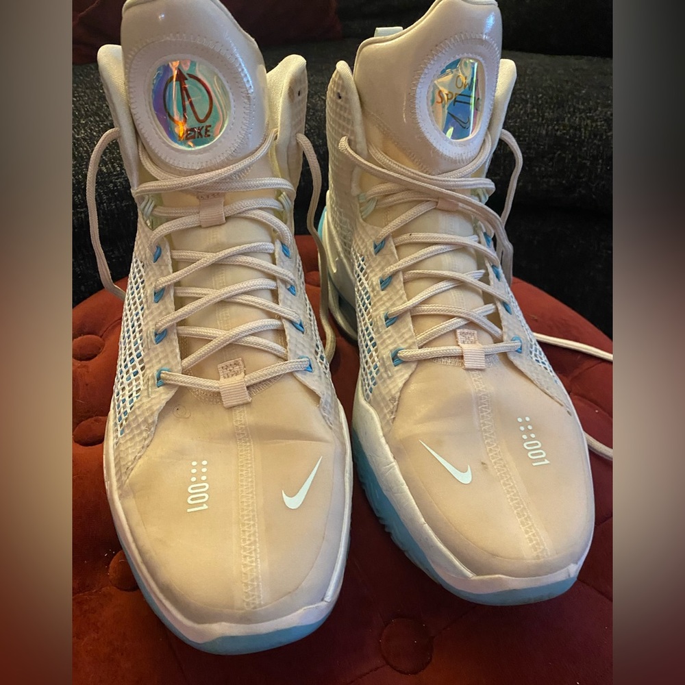 Nike Air Zoom GT Jump